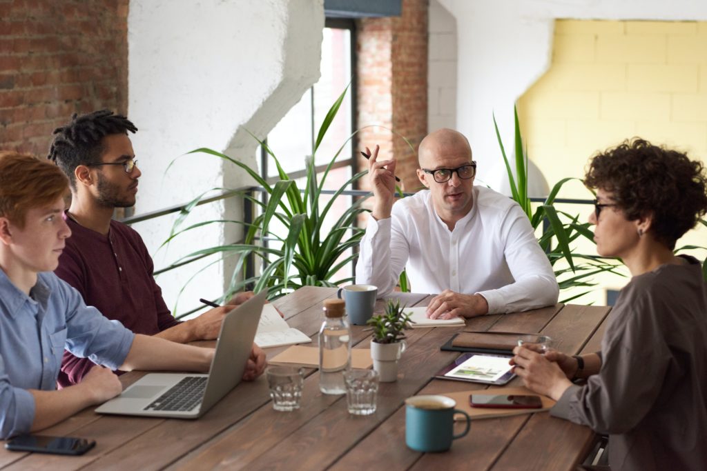 Conversaciones de indagación en reuniones de venta